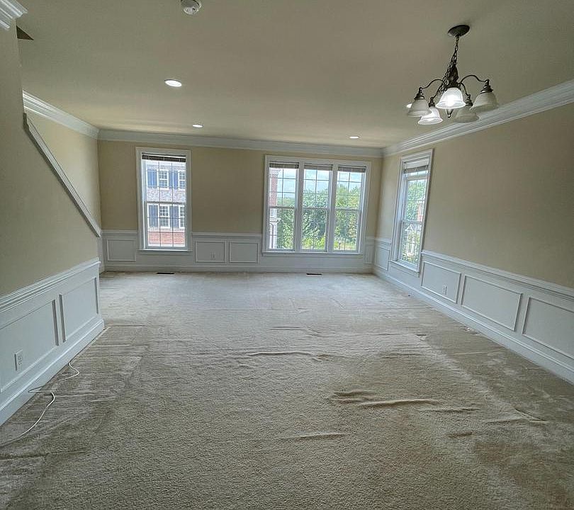 1st image of 20612 Erskine Ter