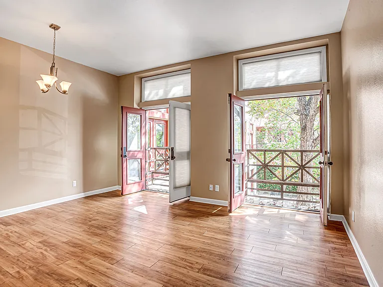 The Tuscany Apartments — Photo 16