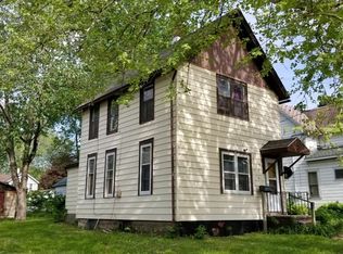 504 Jackson Ave, Dixon, IL 61021