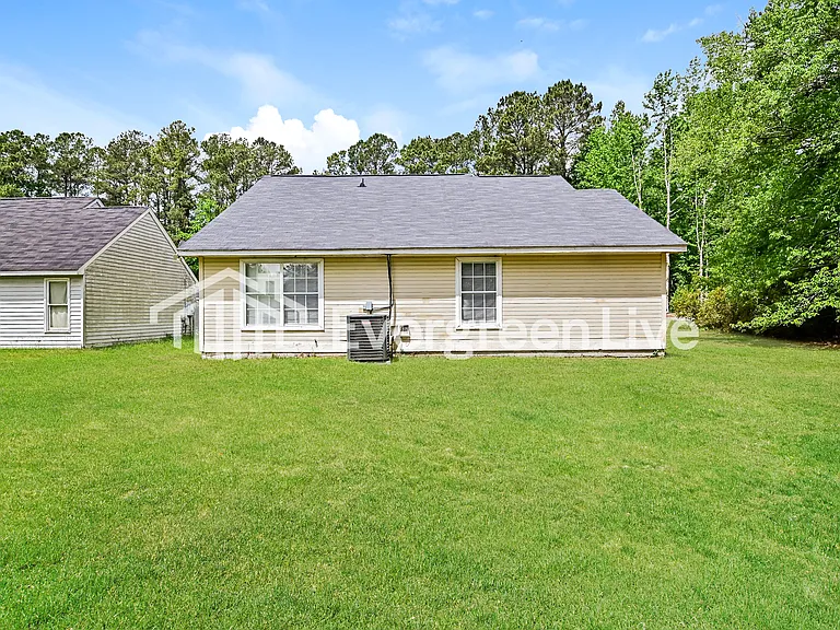 200 Greenlake Dr — Photo 14