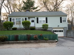 17 Cedar St, North Chelmsford, MA 01863