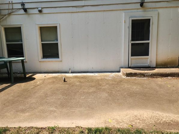 736 Ridge Dr