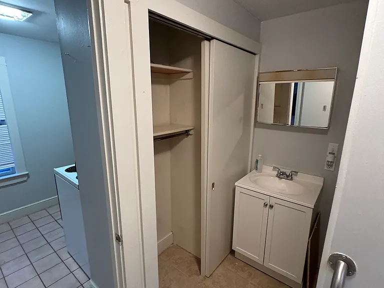 729 Center St #2 — Photo 7