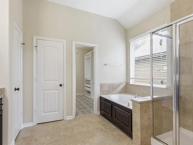 11306 Misty Willow Ln — Photo 17