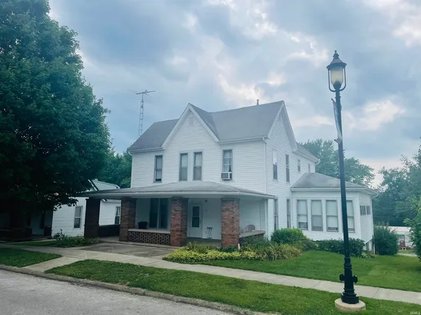 29-31 33 35 Main, Shoals, IN 47581