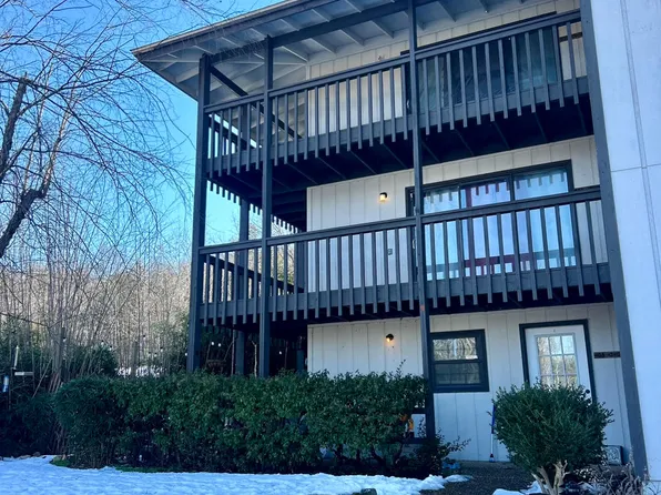86 Hillside Dr #103, Eureka Springs, AR 72631