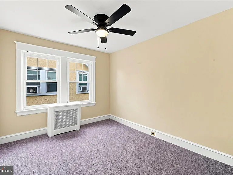 122 Wilson Ave — Photo 13