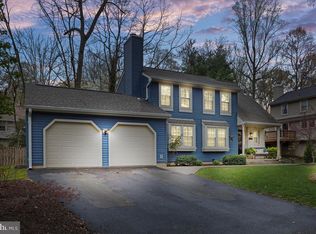 5912 New England Woods Dr, Burke, VA 22015