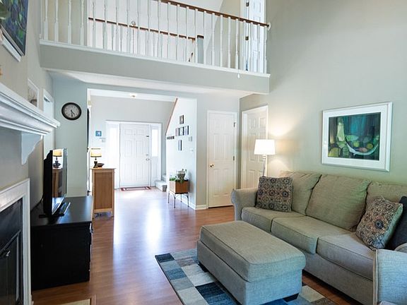 5th image of 1022 N Lake Dr