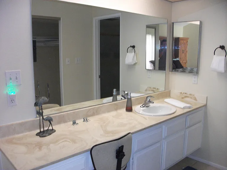 49181 Eisenhower Dr — Photo 13