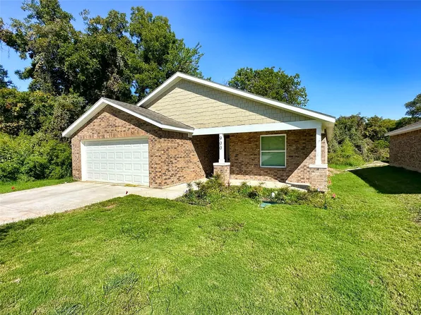 900 North St, Weatherford, TX 76086