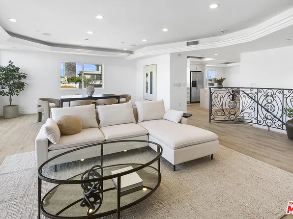 11554 Iowa Ave Unit 401, Los Angeles, CA 90025