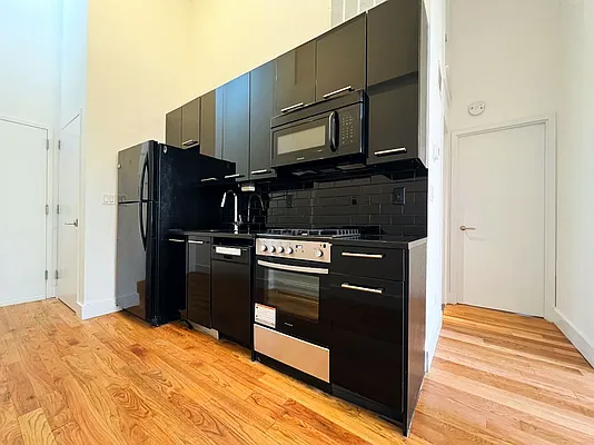 Rented by Compass | media 4