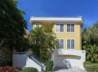 3959 Somerset Dr, Sarasota, FL 34242