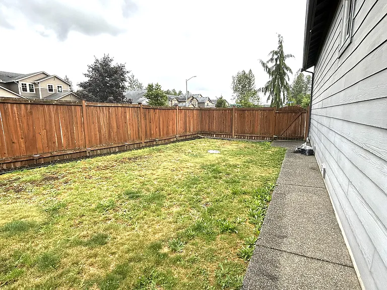 8127 178th Pl NE — Photo 23
