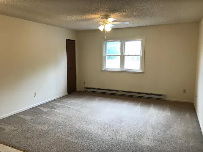 1 bed, $1,300 — Photo 3