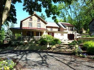 1625 Fennell Rd, Trumbauersville, PA 18951