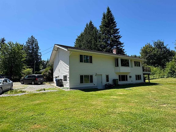 3rd image of 29669 Camelot Ave