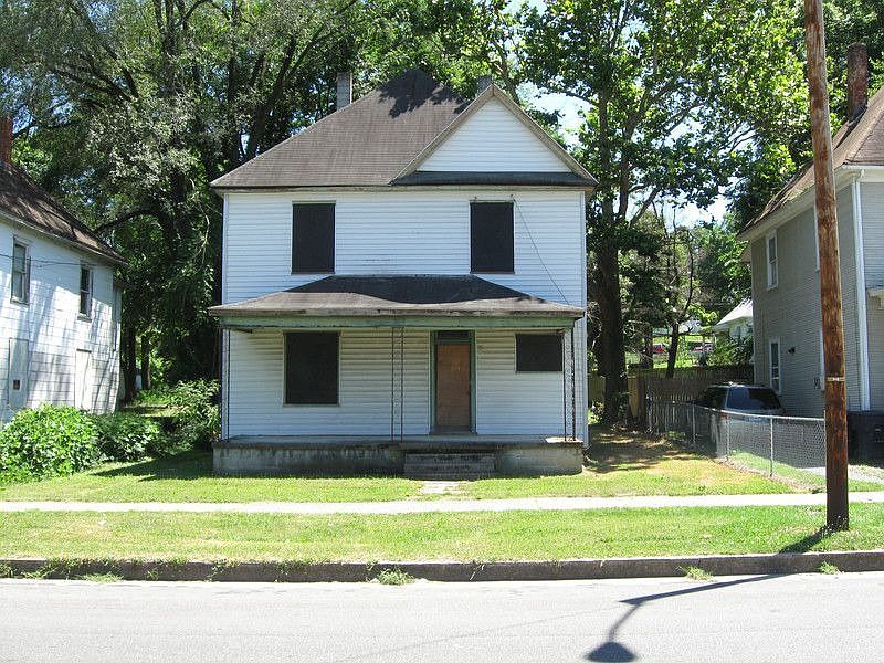 1st image of 1514 Melrose Ave NW