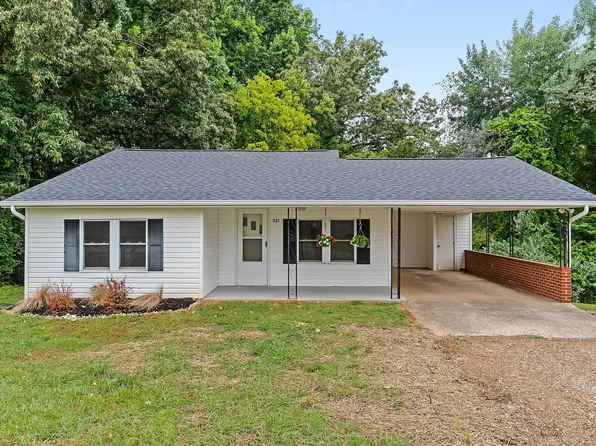 221 Farley Ave, Cookeville, TN 38501