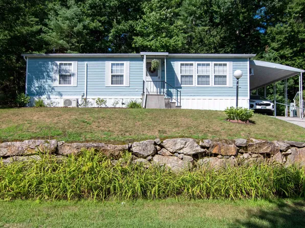 54 Zachary Drive, Hooksett, NH 03106