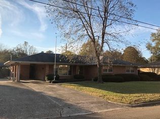 183 Miller Ave, West Point, MS 39773