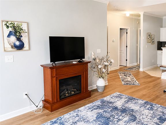 3rd image of 1515 Fitzpatrick Ave APT 304