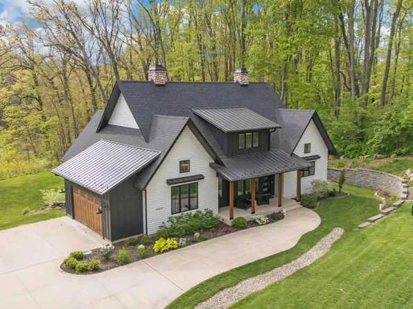 70037 Winding Pines Pkwy, Niles, MI 49120