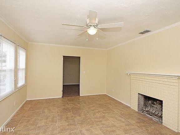 3rd image of 6904 Bloxham Ave
