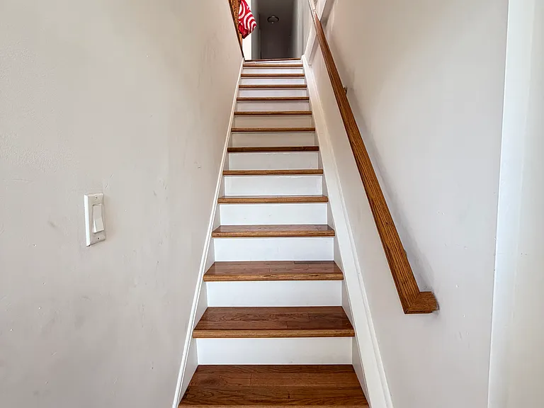 2857 W 20th St #2 — Photo 9