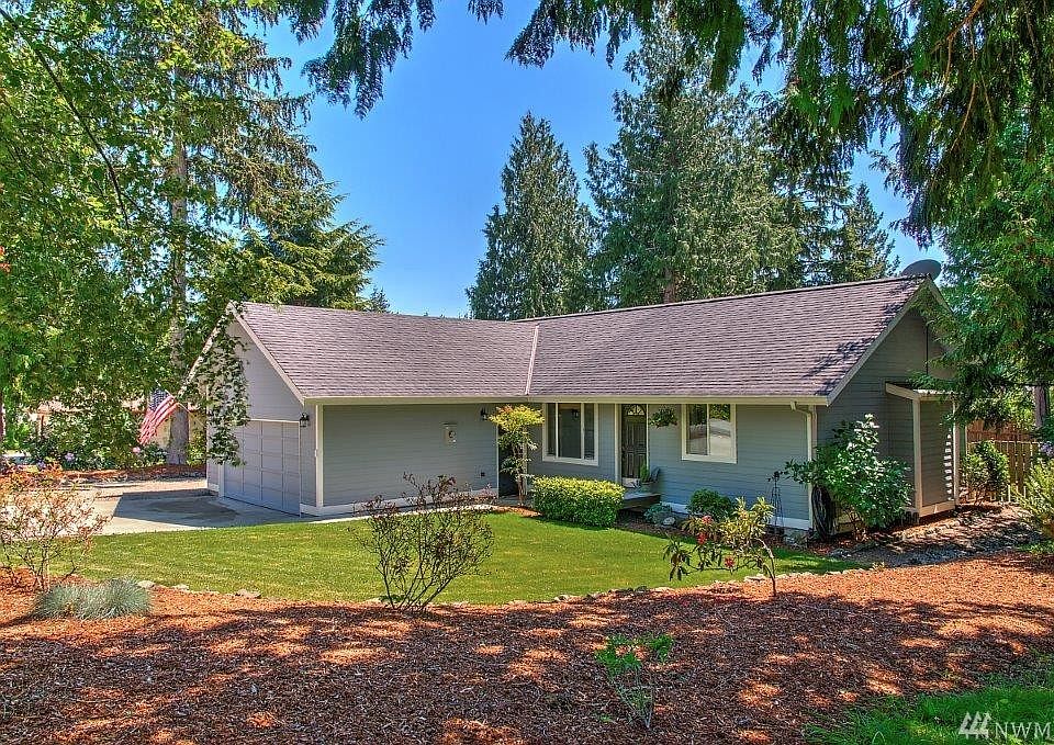 1st image of 40 Warbler Ln