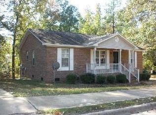 412 Crestview St, Sanford, NC 27330