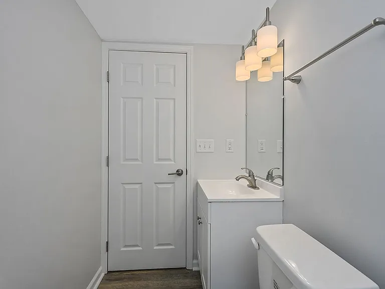 2557 Hackberry St #6 — Photo 11