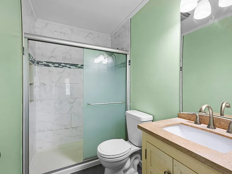 156 Kripple Kreek Dr — Photo 13