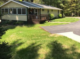 60 Hubbell Dr, Lake Luzerne, NY 12846