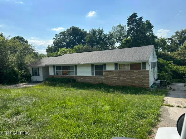 4601 Tanglewood Rd, Knoxville, TN 37912