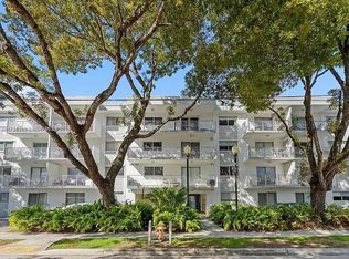 445 SW 11th St APT 401, Miami, FL 33130
