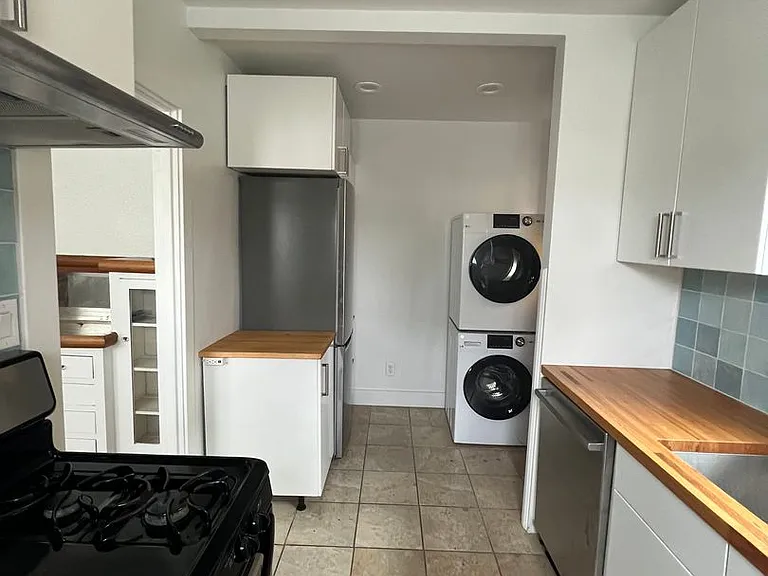 2111 Meade Ave — Photo 6