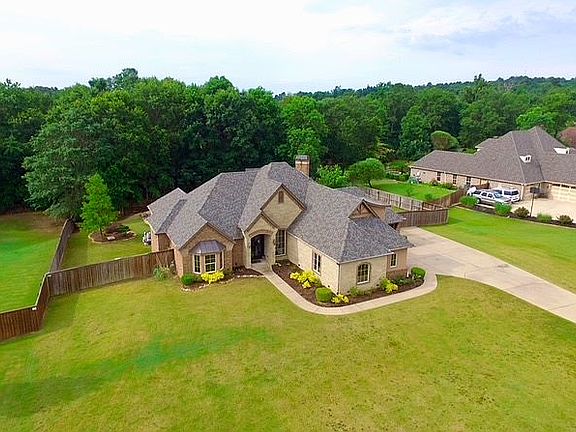 2nd image of 165 Alexis Dr