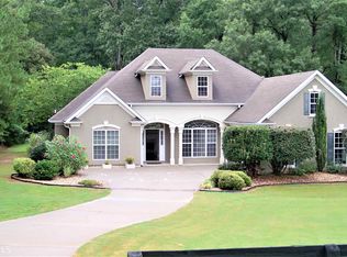 176 Castlewood Rd, Tyrone, GA 30290