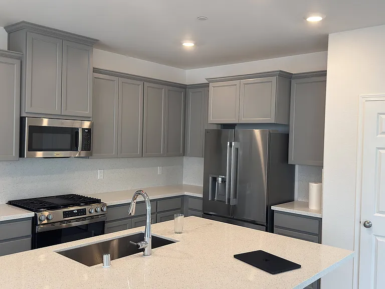 3166 Summit Dr — Photo 17