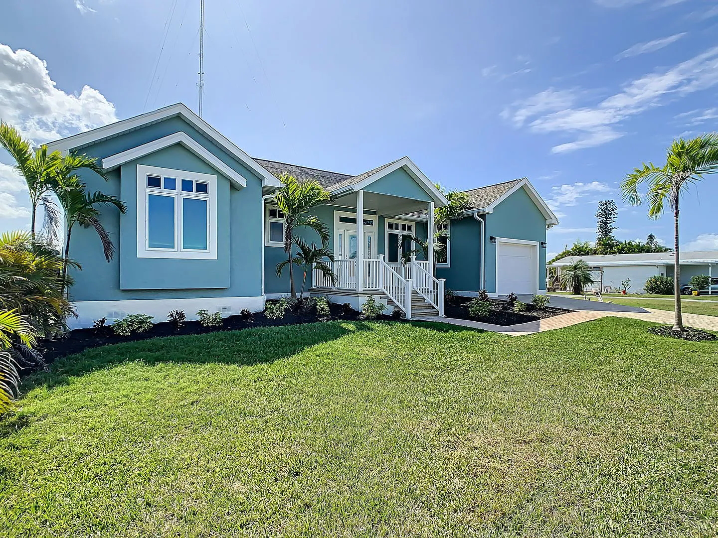 Tahiti Ct. 631 — Photo 2