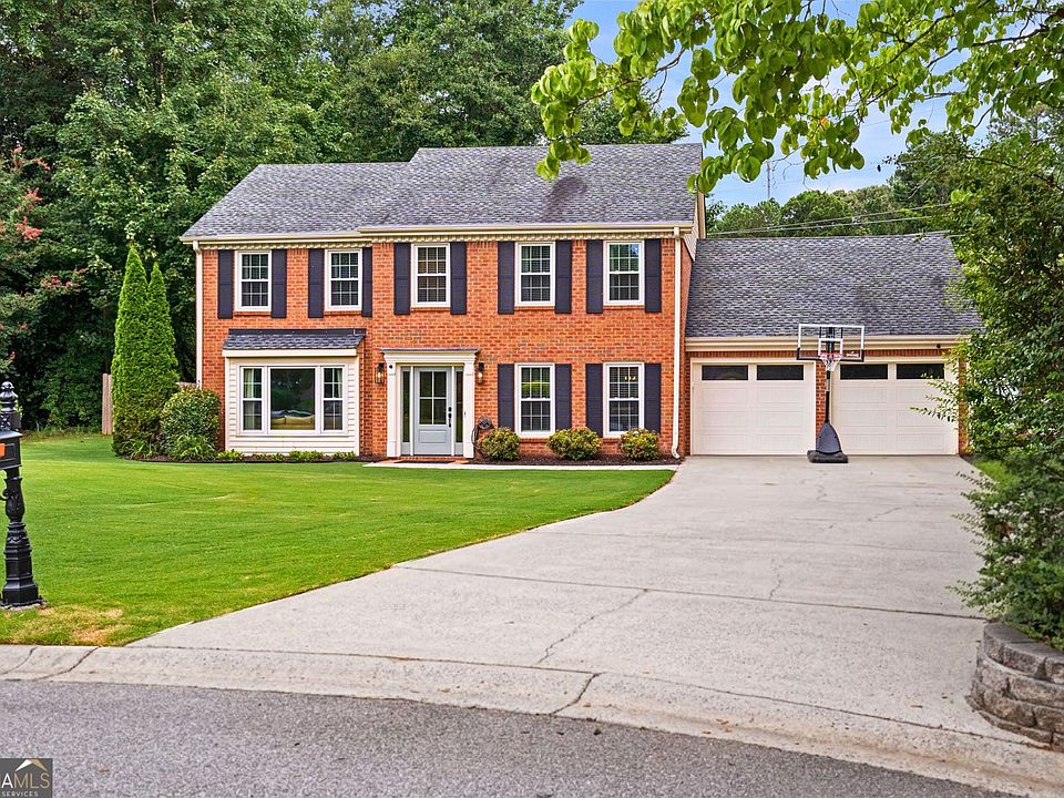1st image of 663 Parkcrest Pl NE
