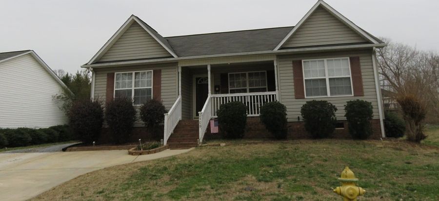 1st image of 2406 Jackson St