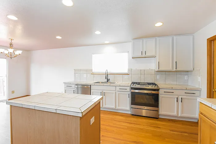 3690 E 92nd Pl — Photo 12