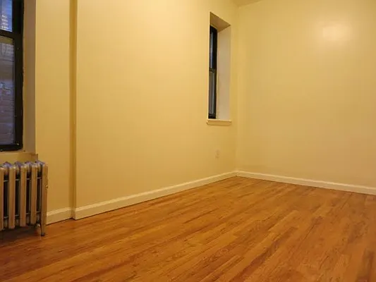 Rented by DAF Properties | media 12