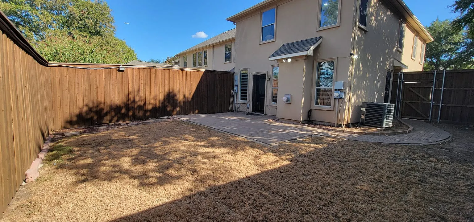 3 bed, 2.5 bath, 2036 sqft, $2,595 — Photo 1
