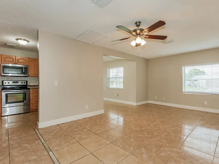 6624 N Cameron Ave — Photo 8