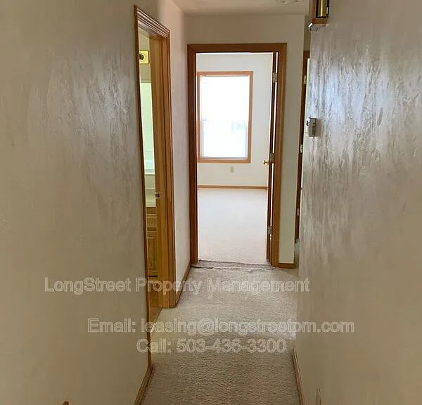 3044 NE Glacier Way — Photo 12