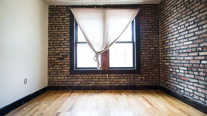 Rented by Nooklyn NYC LLC | media 36